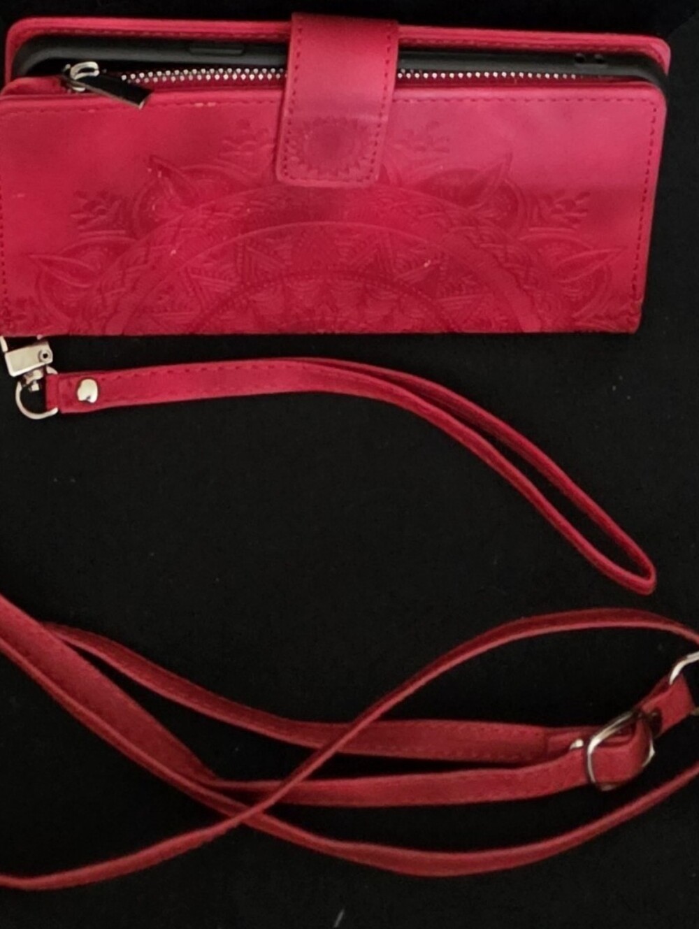 Red Women's Crossbody Wallet Clutch - Stylish Wristlet and Shoulder Strap